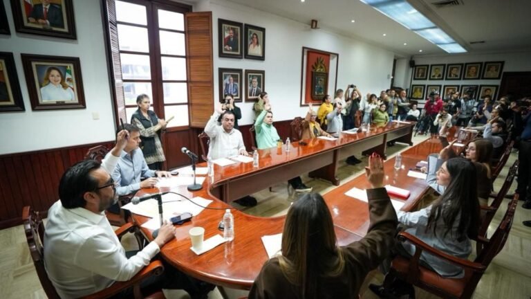 Aprueba Cabildo de Culiacán Presupuesto de Egresos 2026; oposición señala déficit en estrategia de seguridad