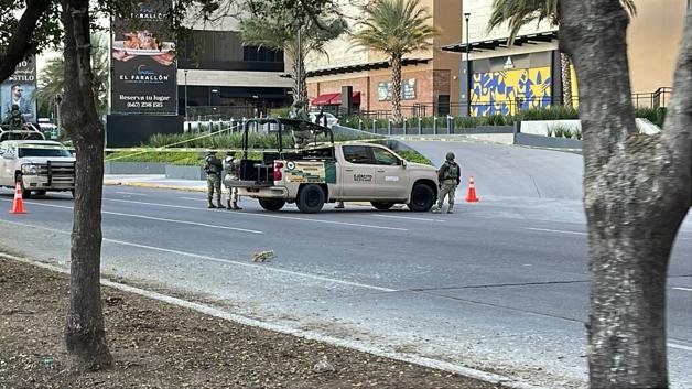 Hallazgo de cuerpo con signos de violencia extrema frente a Plaza Cuatro Ríos
