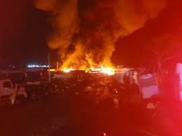 Tragedia en Villa Unión: Explosión e incendio en pensión vehícular deja dos heridos de gravedad