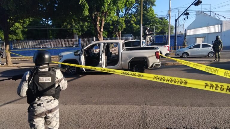 Madrugada violenta en el suroriente: ataque armado contra vehículo particular moviliza al Ejército y a la Fiscalía en la colonia República Mexicana