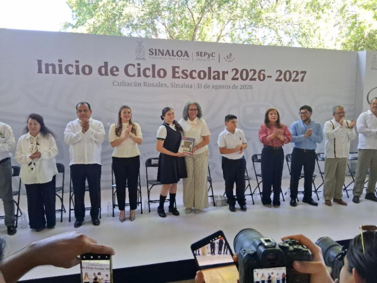 Inicia ciclo escolar 2026-2027 con consigna de paz